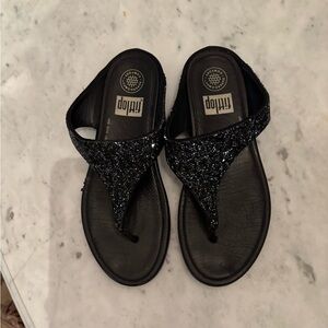 Fitflop Black Sandals Sparkly Thong Style
